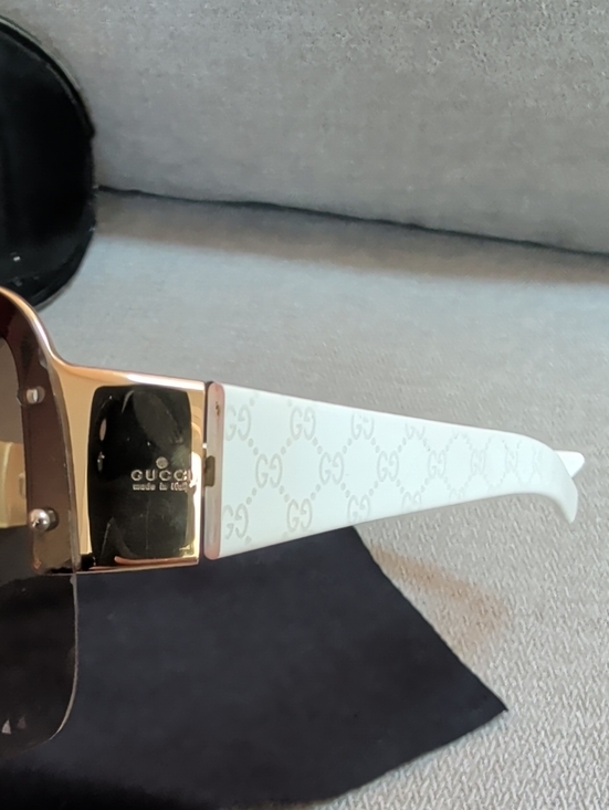 Gucci Vintage Bullet 1819/S Sunglasses Brown Gradient Lenses Gold Accents Y2K
